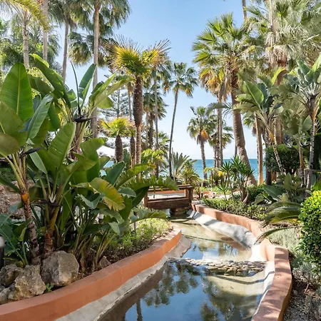 Apartment Canas In The Golden Mile With Private Parking, Perfect Location!