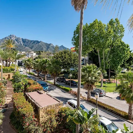 Canas In The Golden Mile With Private Parking, Perfect Location! Apartment