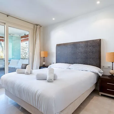 Canas In The Golden Mile With Private Parking, Perfect Location! *